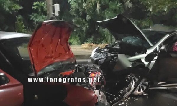 Τροχαίο στη Λαμία: Μετωπική σύγκρουση δύο αυτοκινήτων, στο νοσοκομείο 4 άτομα ανάμεσά τους και 1 παιδί
