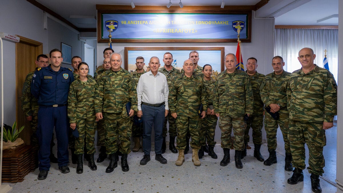 Λέσβος: Το υπουργείο Άμυνας ανακοίνωσε την ολοκλήρωση της καταγραφής όλων των κτηνοτροφικών εκτροφών για τον αφθώδη πυρετό 1 Λέσβος: Το υπουργείο Άμυνας ανακοίνωσε την ολοκλήρωση της καταγραφής όλων των κτηνοτροφικών εκτροφών για τον αφθώδη πυρετό