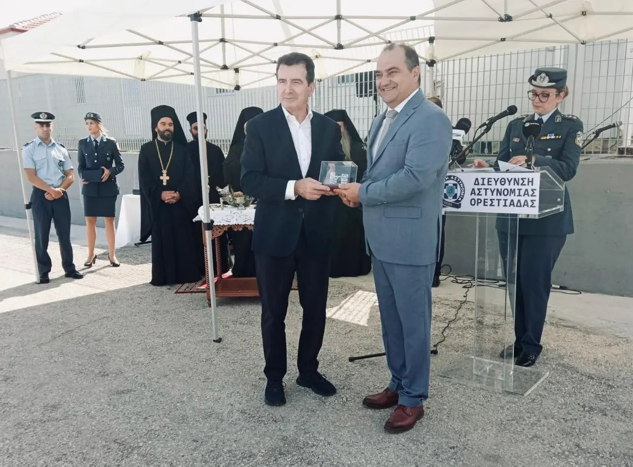 Χρυσοχοΐδης από τον Έβρο: Η Ελλάδα είναι μια χώρα απρόσβλητη, σταθερή και ασφαλής 10 Χρυσοχοΐδης από τον Έβρο: Η Ελλάδα είναι μια χώρα απρόσβλητη, σταθερή και ασφαλής