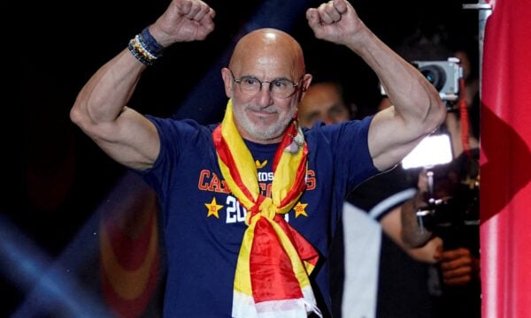 Η Ισπανία «έδεσε» τον προπονητή Λουίς ντε λα Φουέντε με συμβόλαιο μέχρι το 2032