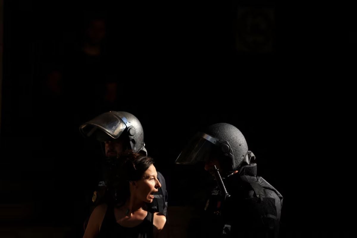 Μαδρίτη: Τρίτη ημέρα διαδηλώσεων για τη στέγαση στους δρόμους – Εκατοντάδες σκηνές στην Πουέρτα ντελ Σολ