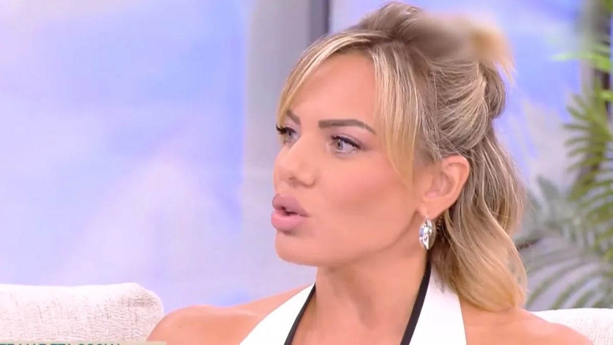 Μαλέσκου: Αναφορά στις φήμες χωρισμού από τον Δανιά – «Στο κακό να απαντάτε με καλοσύνη» (Βίντεο)