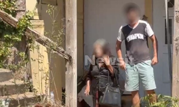 Μαραθώνας: Νέα αναβολή στη δίκη – Στο Δρομοκαΐτειο με εντολή εισαγγελέα η 68χρονη που έθαψε τη μητέρα της