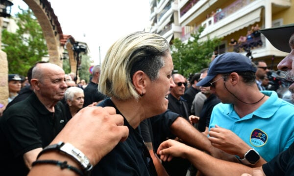 Γιώργος Μαζωνάκης: «Ζητάμε την παραδειγματική τιμωρία των γιατρών για τον άδικο χαμό του – Δεν το χωράει το μυαλό μου», λέει η αδερφή του Μαρία