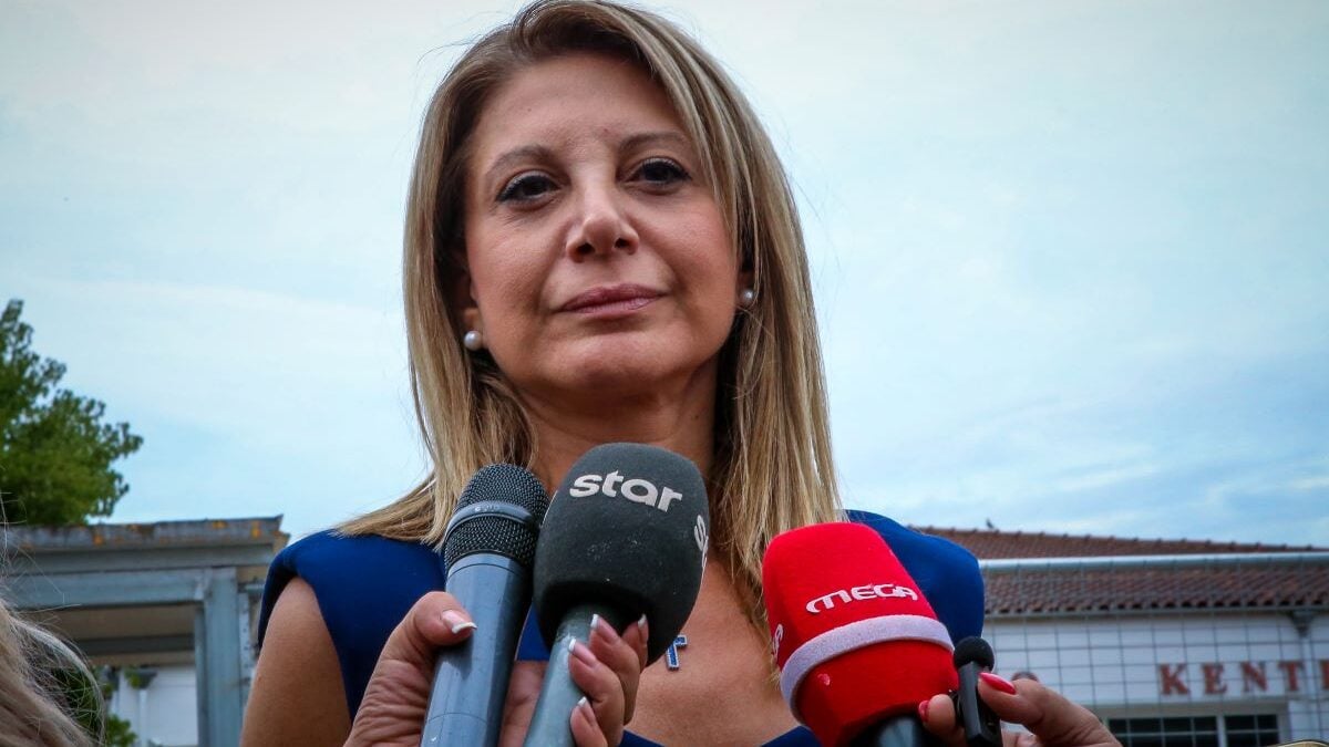 Μαρία Καρυστιανού στη δίκη για τα Τέμπη: Γιατί δεν υπάρχουν όλοι οι κατηγορούμενοι στη δίκη – Να μάθουμε την ουσία που έκαψε τα θύματα 1 Μαρία Καρυστιανού στη δίκη για τα Τέμπη: Γιατί δεν υπάρχουν όλοι οι κατηγορούμενοι στη δίκη – Να μάθουμε την ουσία που έκαψε τα θύματα
