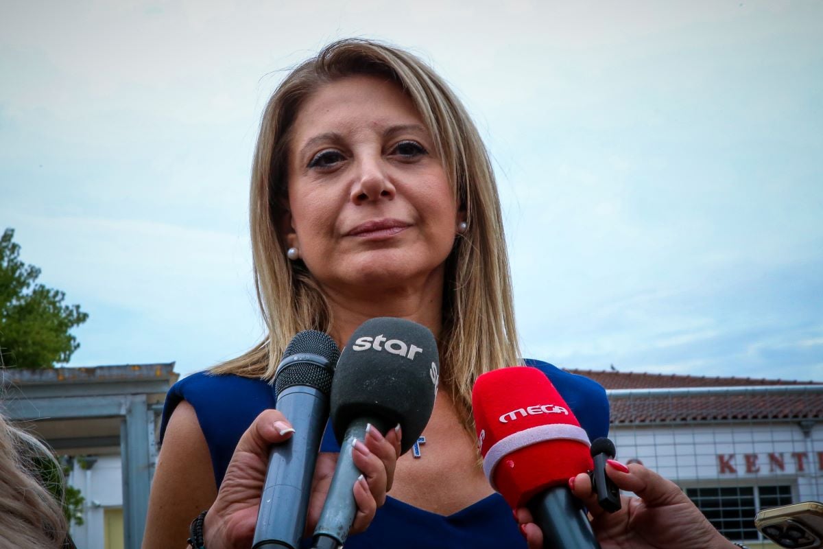 Μαρία Καρυστιανού στη δίκη για τα Τέμπη: Γιατί δεν υπάρχουν όλοι οι κατηγορούμενοι στη δίκη – Να μάθουμε την ουσία που έκαψε τα θύματα