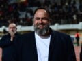Η κόντρα των Βαγγέλη Μαρινάκη και Ιβάν Σαββίδη για τα τηλεοπτικά και το πουρμπουάρ των 100.000 ευρώ στη σερβιτόρα