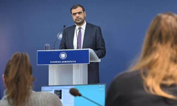 Παύλος Μαρινάκης για Χάρη Θεοχάρη: Παραδέχτηκε την άστοχη διατύπωση και ανασκεύασε