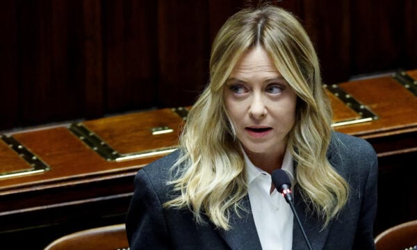 Ιταλία: Η Μελόνι ξεπέρασε τον Μπερλουσκόνι – Ρεκόρ κυβερνητικής μακροβιότητας, απολογισμός και «απειλή Βανάτσι»