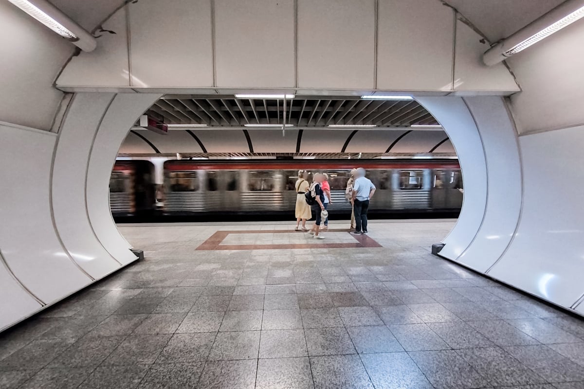 Μετρό: Από σήμερα Δευτέρα έως Πέμπτη οι σταθμοί Ελαιώνας, Κεραμεικός και Μοναστηράκι θα κλείνουν στις 21:40