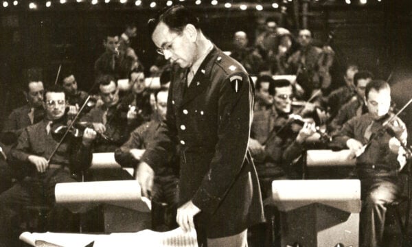 Το μυστήριο της εξαφάνισης του Glenn Miller: Τι συνέβη στο αεροπλάνο του διάσημου μουσικού