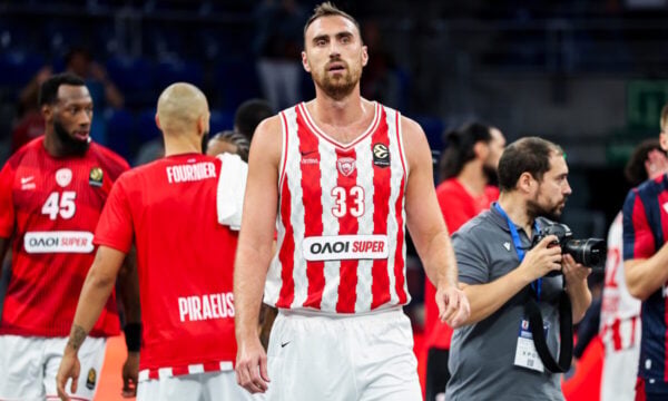 Ολυμπιακός: Χωρίς τον Νίκολα Μιλουτίνοφ και στον τελικό του Super Cup