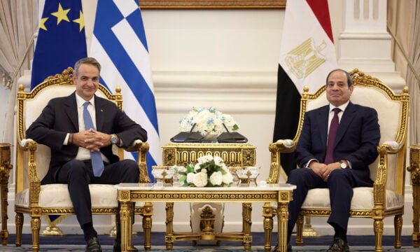 Συνάντηση Μητσοτάκη με Αλ Σίσι στο Ελ Αλαμέιν: Τα θέματα στο επίκεντρο