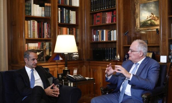 Μητσοτάκης σε Τασούλα: Μας περιμένει δύσκολος χειμώνας σε περιβάλλον πρωτοφανών γεωπολιτικών αναταράξεων