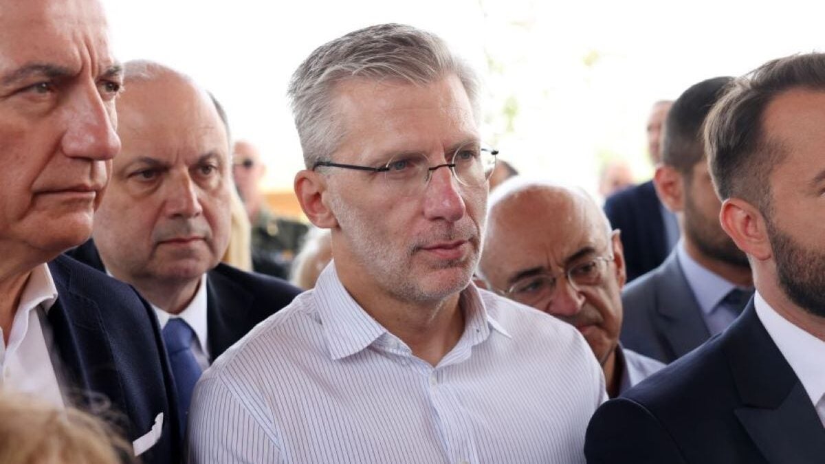 Σκέρτσος για Σαμαρά: Δεν πρέπει να υπάρχουν εσωτερικοί εχθροί στη μεγάλη παράταξη 1 Σκέρτσος για Σαμαρά: Δεν πρέπει να υπάρχουν εσωτερικοί εχθροί στη μεγάλη παράταξη