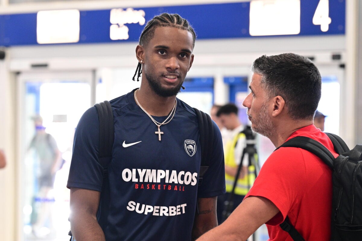 Ολυμπιακός: Ο Μοντέρο αντιμετώπισε πρόβλημα με τη βίζα του και ταξίδεψε σε δεύτερο χρόνο για το Άμπου Ντάμπι