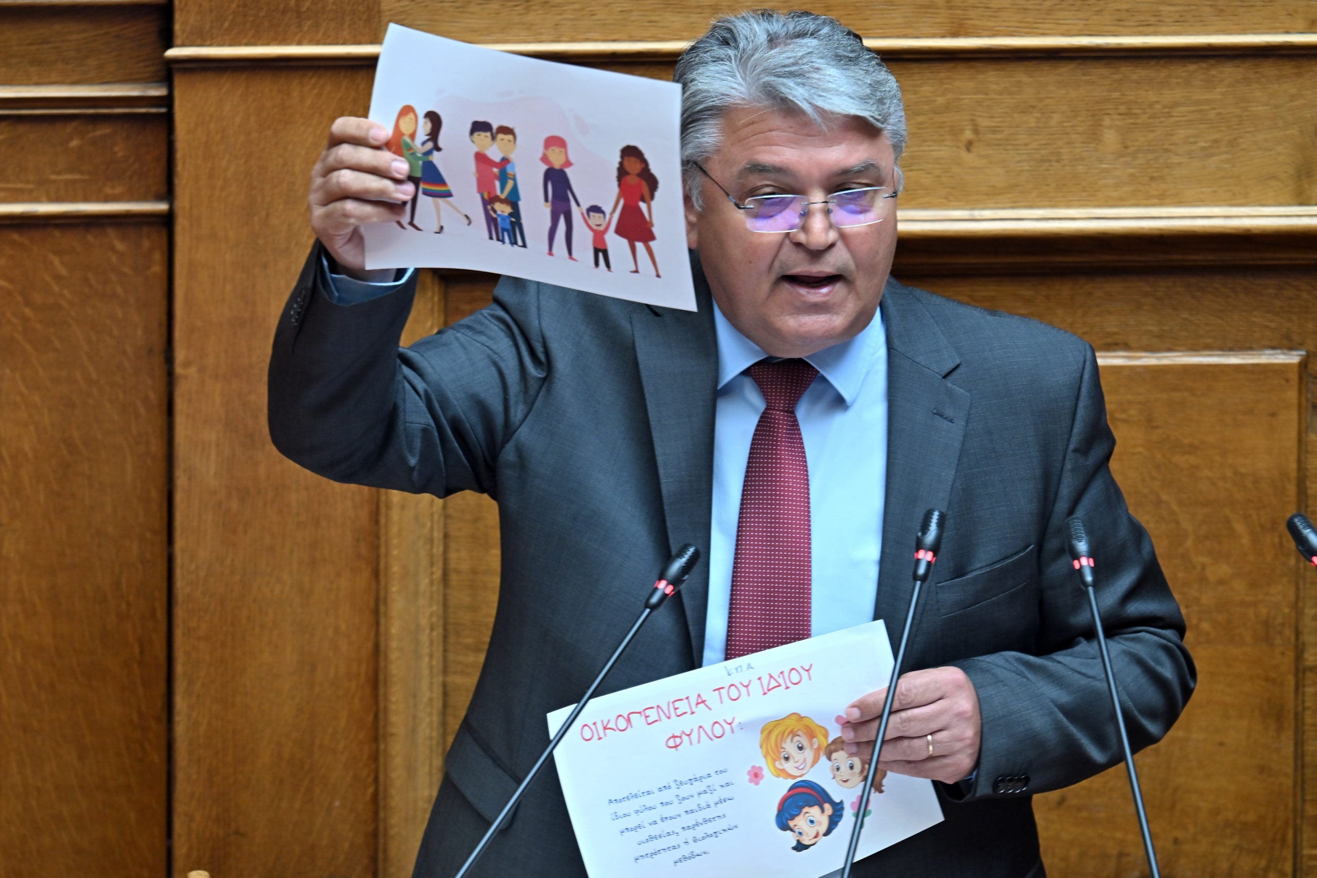 Νατσιός στη Βουλή: Καμία ασπίδα δεν αρκεί χωρίς δόρυ και σπαθί