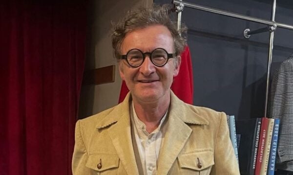 Νίκος Ορφανός για το «Νησί»: Πώς δημιούργησε τον ρόλο του γιατρού στη Σπιναλόγκα έχοντας ψάξει όλο το υπόβαθρο