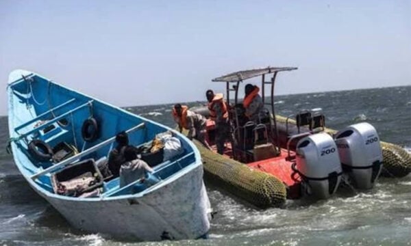 Μαυριτανία: Διασώθηκαν 260 μετανάστες που έμειναν μία εβδομάδα στα ανοικτά της Νουακσότ