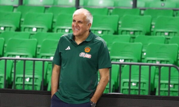 Ζέλικο Ομπράντοβιτς: Διαθέσιμος ο Ρογκαβόπουλος με την Παρί
