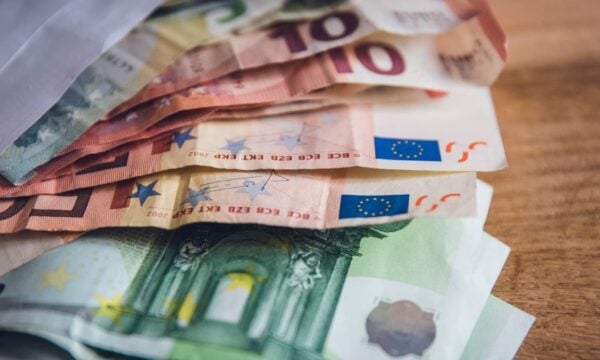 Μετ’ εμποδίων η ρύθμιση των 72 δόσεων