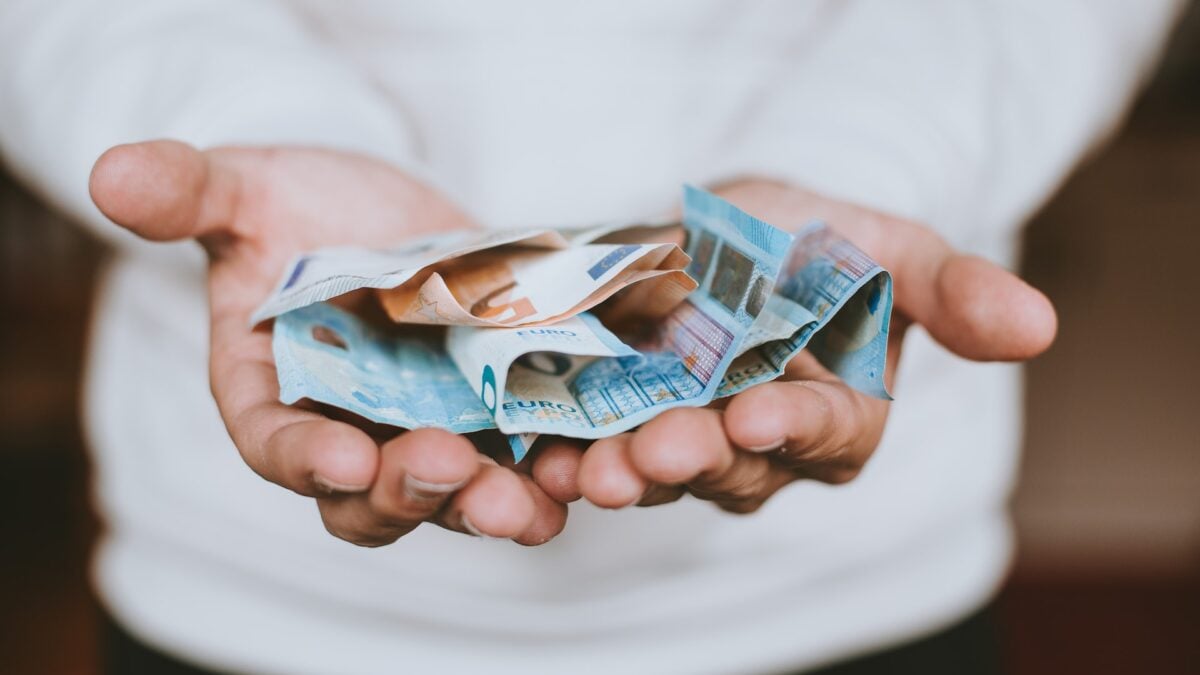 Servicers: Τι κερδίζουν οι οφειλέτες από τις νέες ρυθμίσεις – Παραδείγματα με αριθμούς 8 Servicers: Τι κερδίζουν οι οφειλέτες από τις νέες ρυθμίσεις – Παραδείγματα με αριθμούς