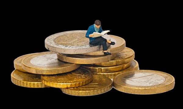 Ιδιωτικό χρέος και servicers: Έρχονται 16 νέες παρεμβάσεις – Όλα όσα αλλάζουν