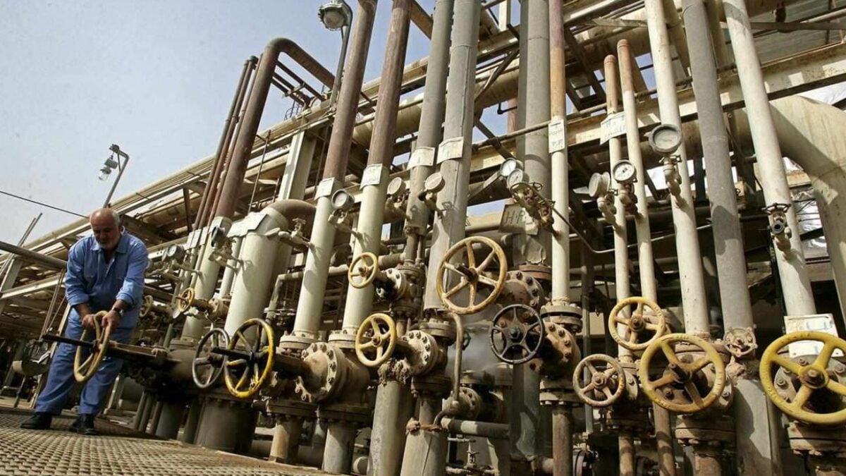 WSJ: Σχέδιο Τραμπ για ταμείο 10 δισ. δολαρίων στη Μέση Ανατολή με στόχο την απεξάρτηση από το Ορμούζ 1 WSJ: Σχέδιο Τραμπ για ταμείο 10 δισ. δολαρίων στη Μέση Ανατολή με στόχο την απεξάρτηση από το Ορμούζ