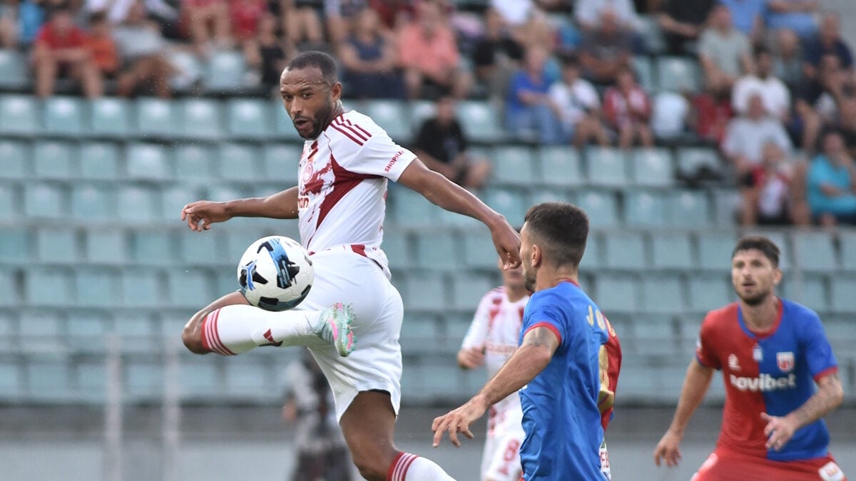 Βόλος – Ολυμπιακός live για την 3η αγωνιστική της Super League 1 Βόλος – Ολυμπιακός live για την 3η αγωνιστική της Super League
