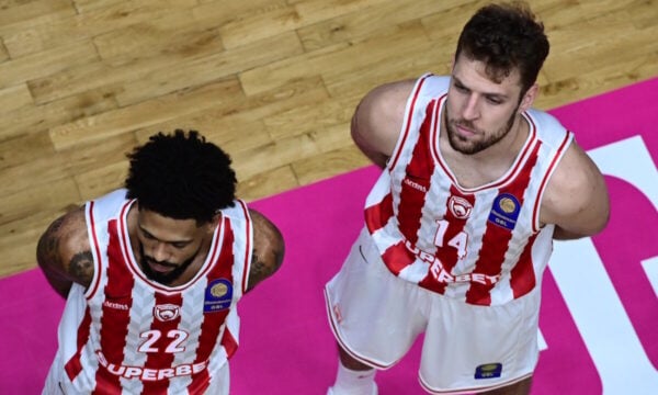Super Cup: Ολυμπιακός και ΠΑΟΚ διεκδικούν το τρόπαιο – Η ώρα και το κανάλι του τελικού