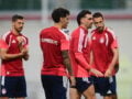 Στην προπόνηση του Ολυμπιακού οι οπαδοί στήριξαν τους παίκτες ενόψει του αγώνα με τη Γιαγκελόνια