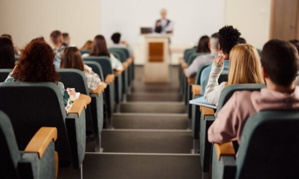 Μη κρατικά πανεπιστήμια: Ο Δικηγορικός Σύλλογος Αθηνών προσφεύγει στη Δικαιοσύνη για τις Νομικές Σχολές