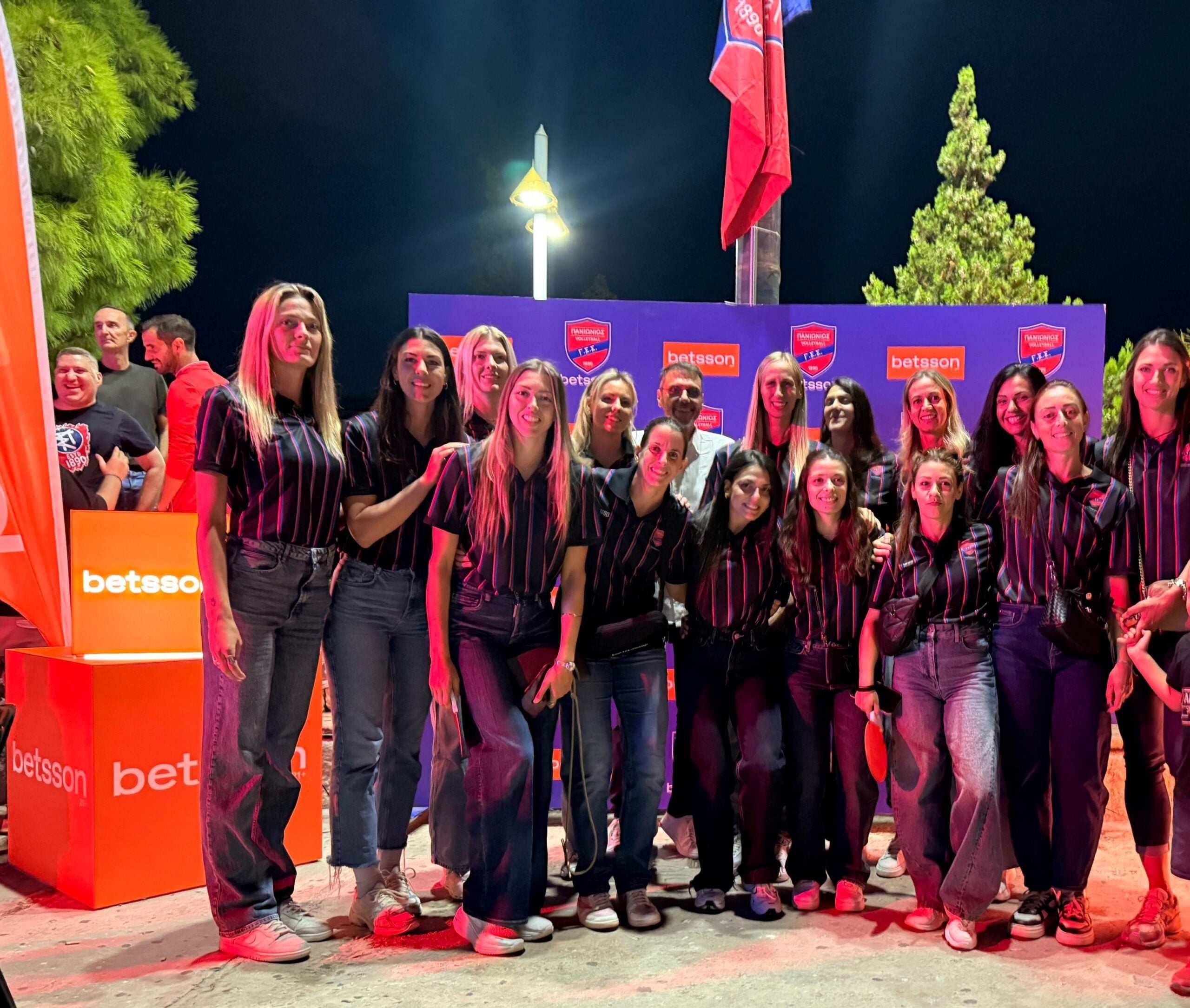 Πανιώνιος Betsson: Η Νέα Σμύρνη γιόρτασε τα 136 χρόνια ιστορίας του Συλλόγου με την παρουσίαση των ομάδων βόλεϊ ανδρών και γυναικών