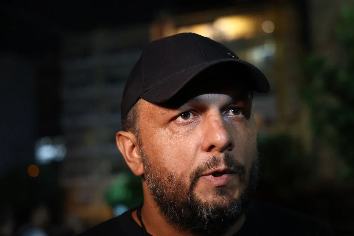 Γιώργος Μαζωνάκης: Φαίη Σκορδά, Έλενα Χριστοπούλου και άλλοι στη «λαϊκή αγρυπνία» στη Νίκαια – Φωτογραφίες 36 Πάνος Ρούτσι