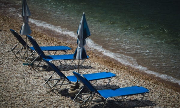 Βουλιαγμένη: 76χρονος σκότωσε στο ξύλο 82χρονο για μία ξαπλώστρα
