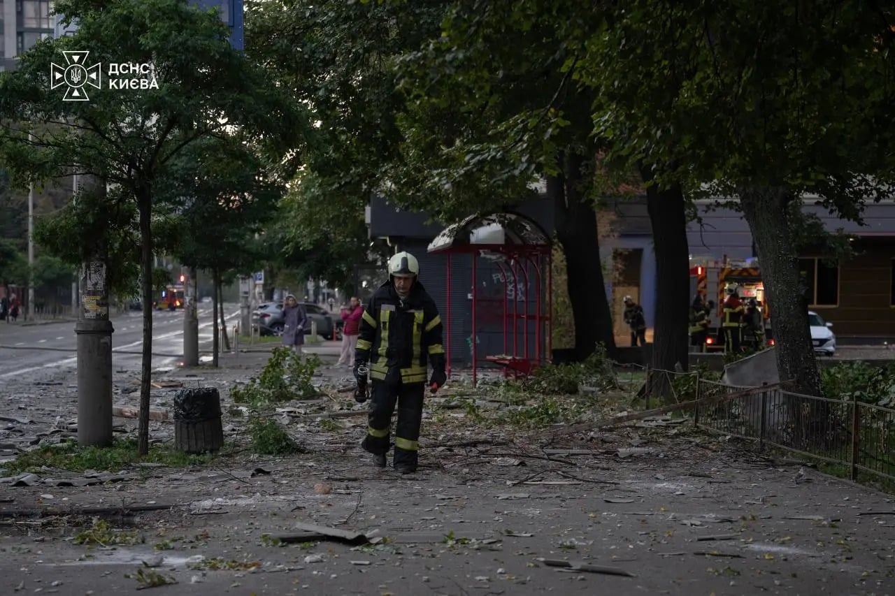 Ουκρανία: Ένας νεκρός και 56 τραυματίες από ρωσικά πλήγματα – Νέα νυχτερινή επίθεση στο Κίεβο