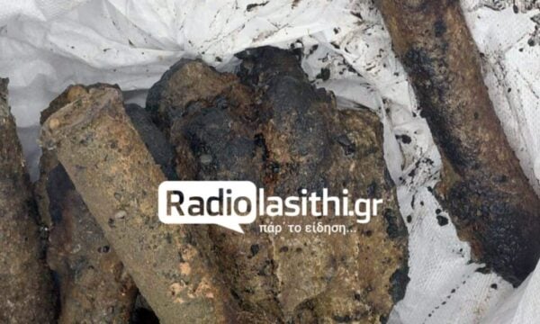 Σε εξέλιξη επιχείρηση απομάκρυνσης πυρομαχικών από τον βυθό του όρμου της Ιεράπετρας