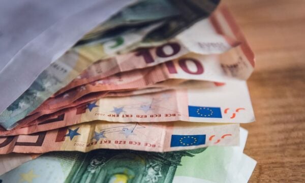 e-ΕΦΚΑ και ΔΥΠΑ: Ποιοι πάνε σήμερα στα ΑΤΜ