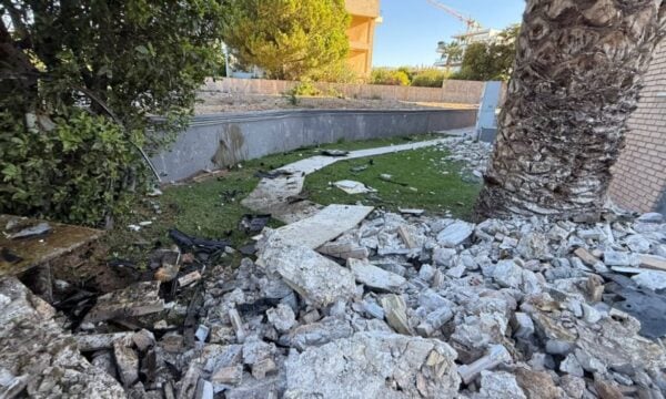 Τροχαίο στην Ποσειδώνος με 3 νεκρούς: «Ακούστηκε φρενάρισμα και ένα μπαμ – Η μηχανή του οχήματος είχε αποκολληθεί και καιγόταν»