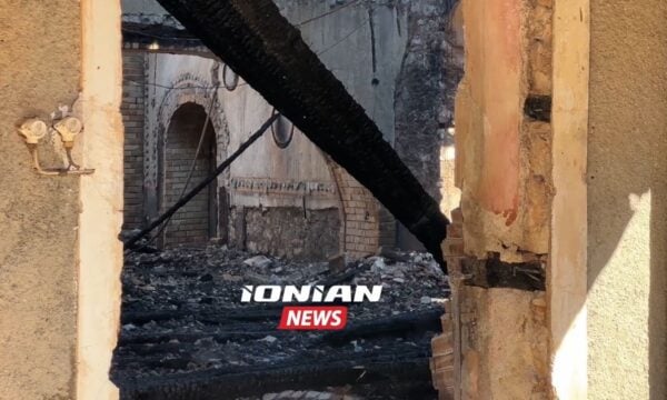 «Achaia Clauss»: Στάχτη ένα κομμάτι της ιστορίας της Πάτρας