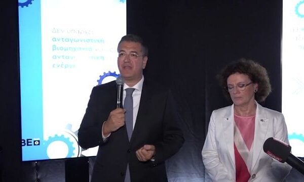Απ. Τζιτζικώστας: Η βιομηχανία είναι ο κλάδος της οικονομίας που συμβάλλει περισσότερο στο ΑΕΠ της χώρας