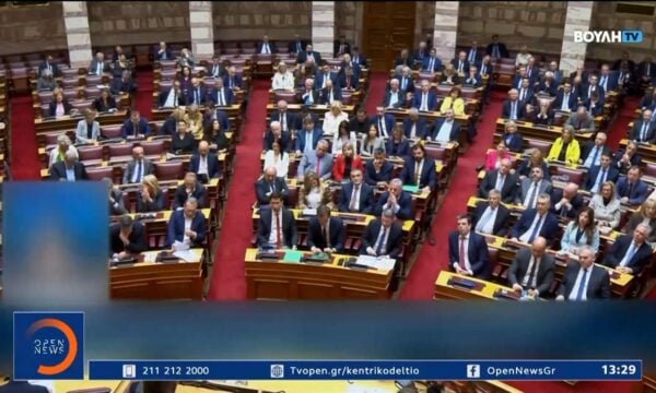 Επίδομα ανεργίας: «Φωτιά» στην κυβέρνηση μετά τις δηλώσεις Μαρινάκη