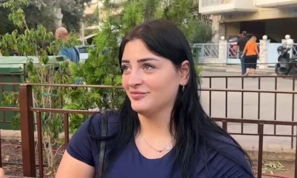 Γιώργος Μαζωνάκης – Αγρυπνία: «Είμαι εδώ από τις 03:00, συνέχεια έρχεται καινούριος κόσμος»