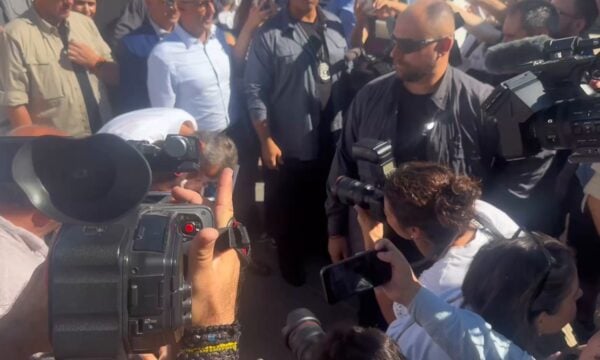 Η βόλτα Μητσοτάκη στα περίπτερα της 90ης ΔΕΘ