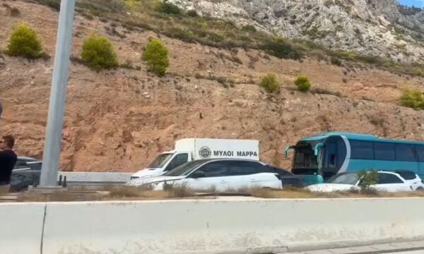 Κλειστή η Ε.Ο. Αθηνών – Κορίνθου
