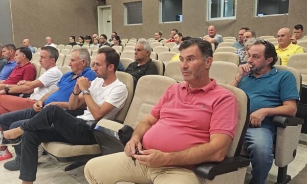 Οι αγρότες κινδυνεύουν να χάσουν την επιδότηση εξαιτίας της υπολειτουργίας της νέας πλατφόρμας της ΑΑΔΕ