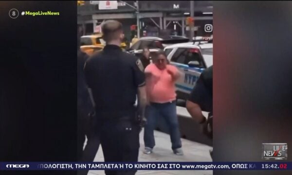 Times Square: Μαχαίρωσε δύο περαστικούς χωρίς λόγο – Νεκρή από πυρά αστυνομικών η 32χρονη