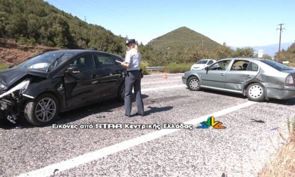 Τροχαίο στην εθνική οδό Θερμοπυλών Ιτέας. Στο νοσοκομείο πατέρας και γιος.