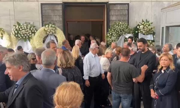 Βίντεο από τις αφίξεις στην κηδεία της Μαργαρίτας Παπανδρέου
