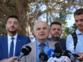Δίκη για τα Τέμπη: Επεισόδιο του πατέρα της Μάρθης με συγγενείς μηχανοδηγών – «Λες ψέματα, θα απαντήσω λέξη προς λέξη»